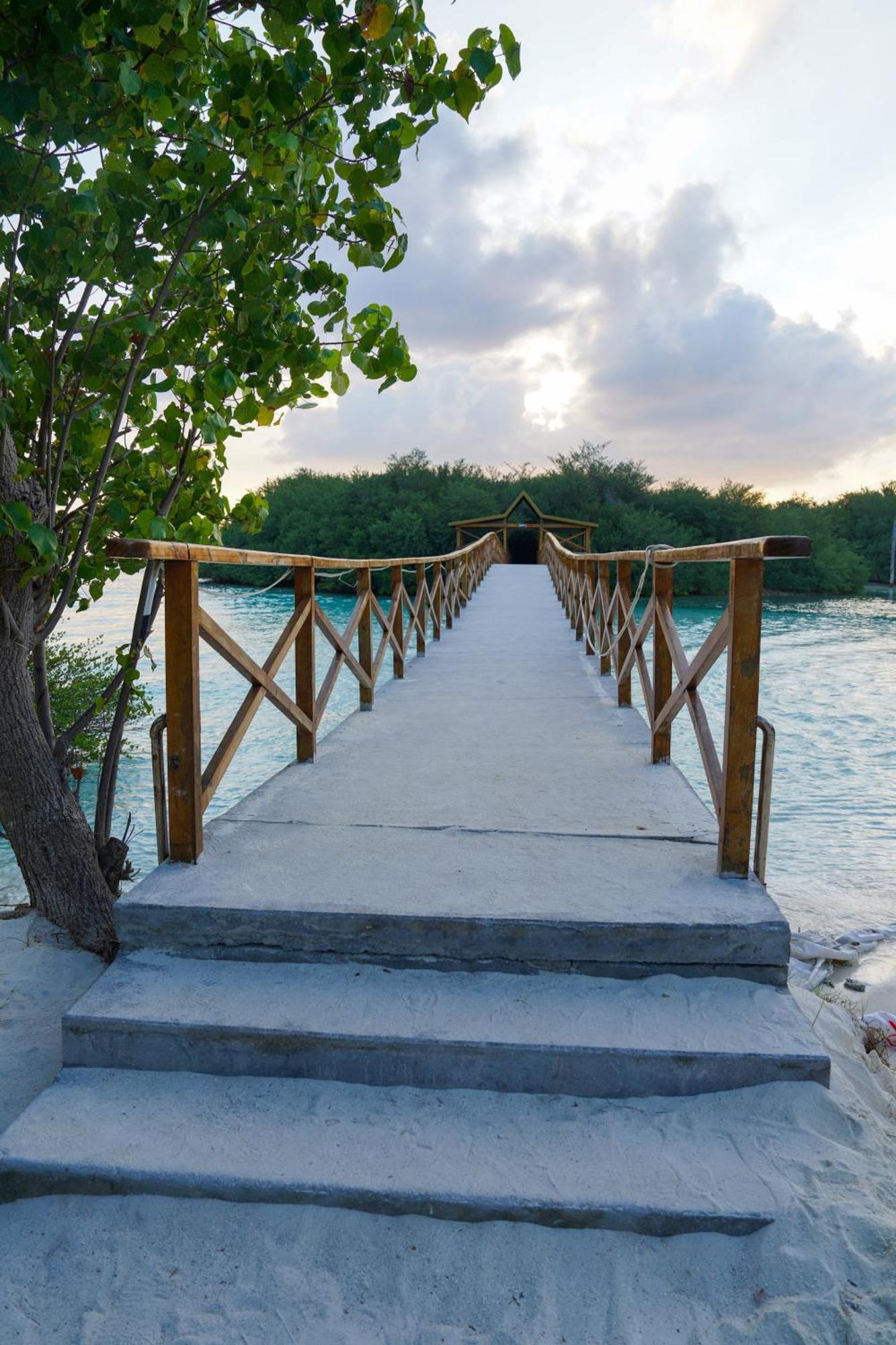 Sun & Surf Thulusdhoo Exterior foto