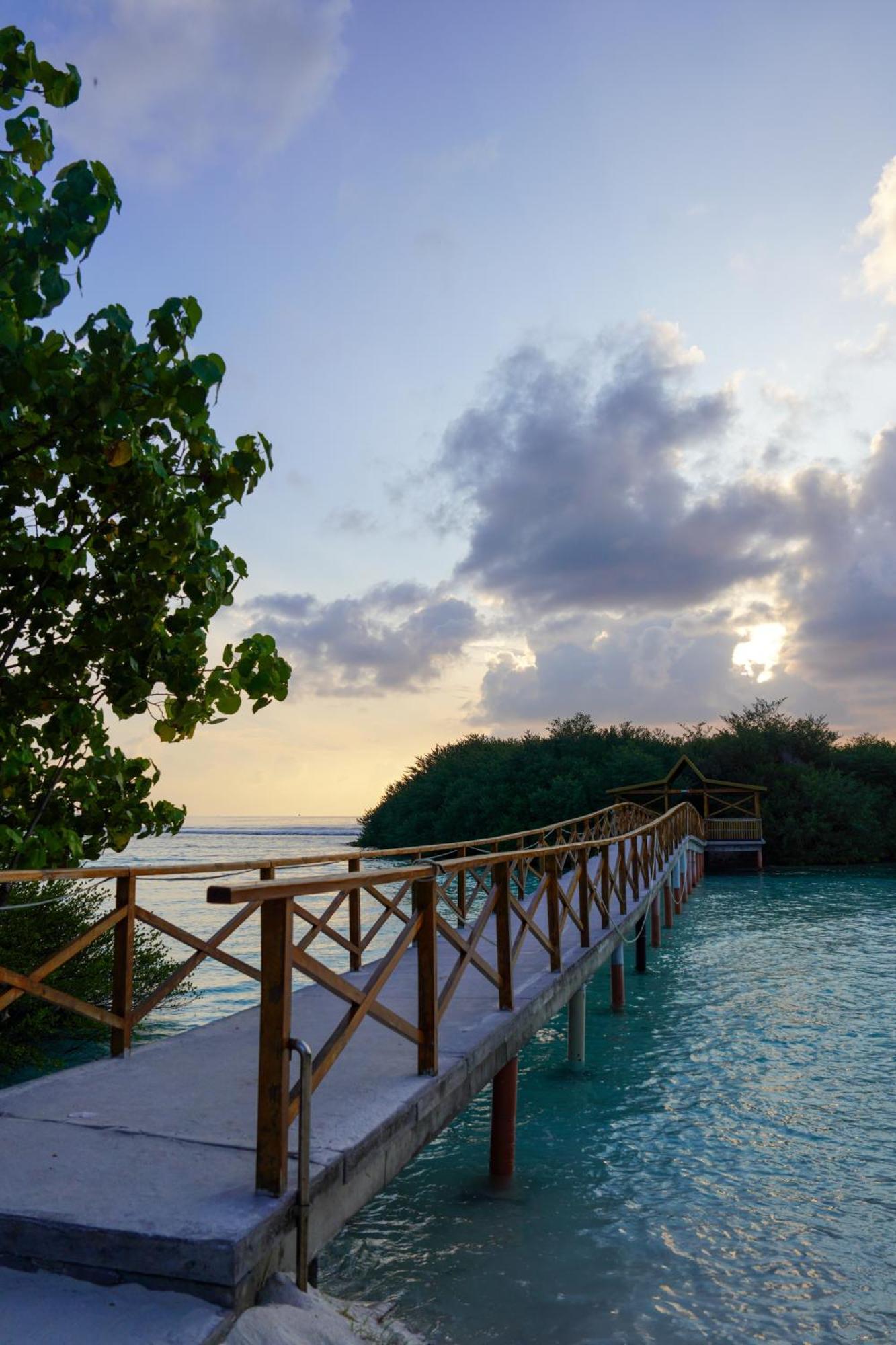 Sun & Surf Thulusdhoo Exterior foto