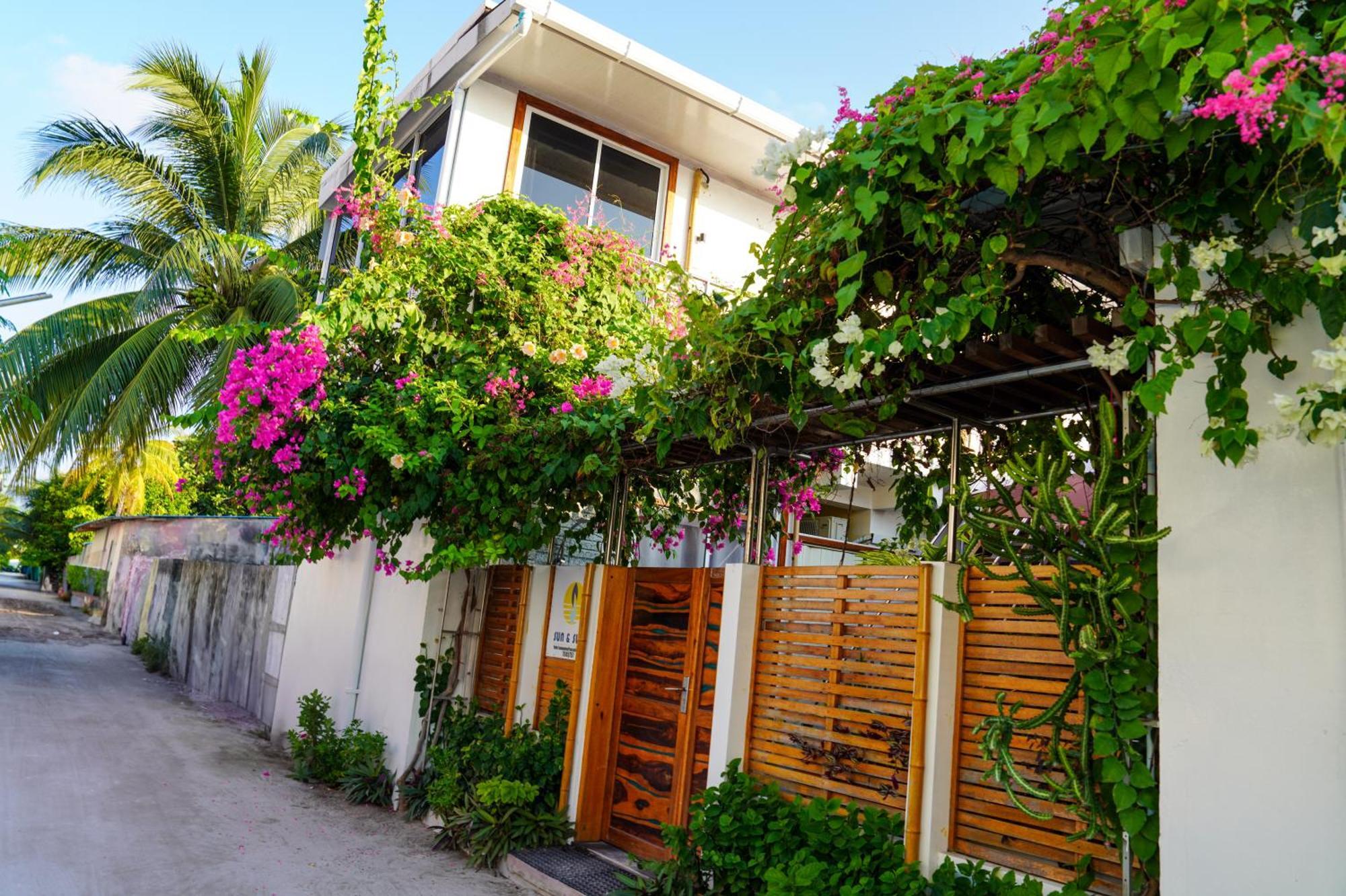 Sun & Surf Thulusdhoo Exterior foto